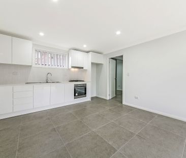 2 Bedroom Granny Flat in Quiet Location! - Photo 5