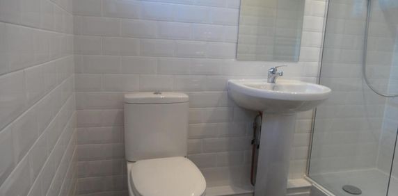 1 bedroom apartment to rent Old Orchard, Poole, BH15 - Photo 2