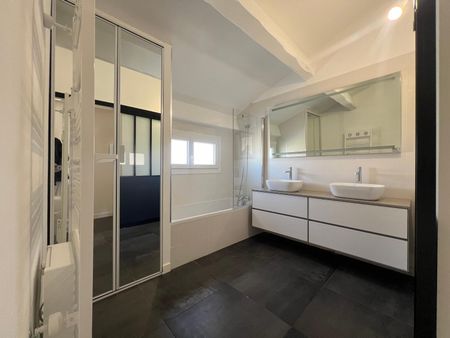 Location Appartement 4 pièces 113m² PERPIGNAN 66000 - Photo 4