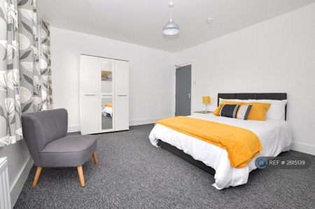 1 bedroom in a house share to rent - Photo 4