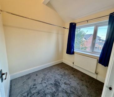 2 Bedroom End Terrace To Let - Photo 1