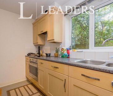 2 bedroom apartment to rent Woodlands Close, Guildford, GU1 - Photo 5