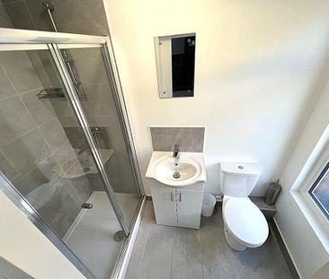 1 bedroom in a house share to rent - Photo 5