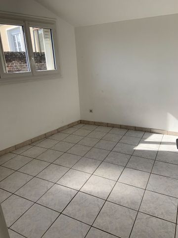 Appartement T2 Lacroix-Saint-Ouen à louer - Photo 5