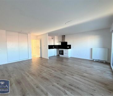 Location Appartement 3 pièces 64m² VALENCIENNES 59300 - Photo 2