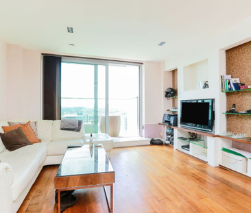 Pan Peninsula Square, London, E14 - Photo 1