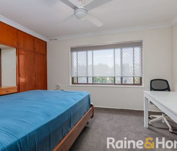 Convenient Central South Duplex - Photo 3