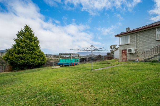 Charming 3-Bedroom Home in Bridgewater - Photo 1
