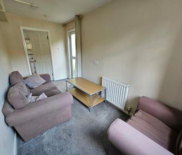 Bradshaws, Hatfield, AL10 - Photo 1