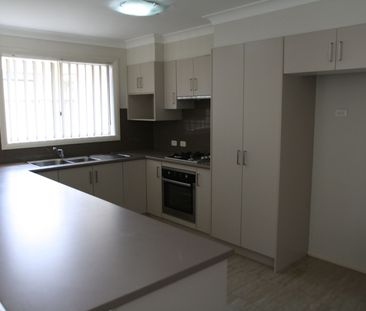 Modern family home - Photo 4