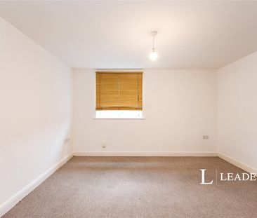 1 bedroom apartment to rent Alhambra Road, Southsea, PO4 - Photo 1