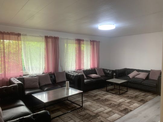 Körsbärsvägen, Hässleholm - Photo 1