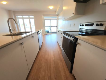 For Lease - 585 Colborne Street Unit# 912, Brantford, Ontario - Photo 3