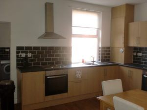 18 Chestnut Ave, Leeds, LS6 1BA - Photo 3