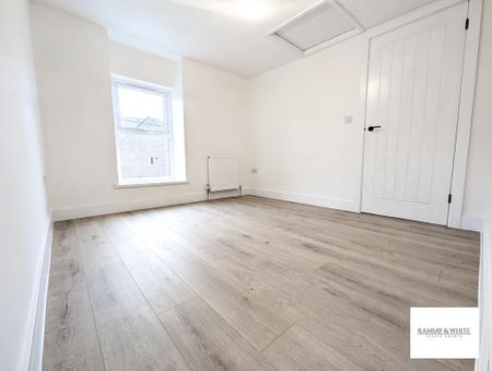 2 bedroom terraced house to rent - Photo 5