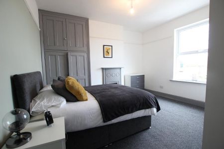 7 bedroom semi-detached house to rent - Photo 3