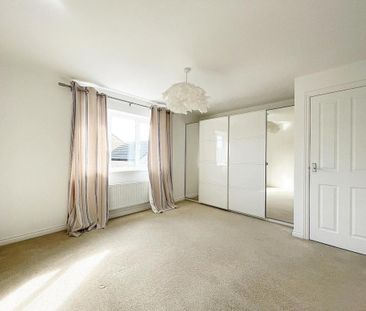 3 bedroom semi-detached house to rent - Photo 2