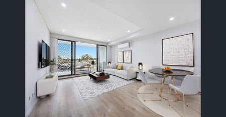 Modern Apartment in the Heart of Quakers Hill - Photo 3