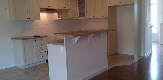 For Lease - 3088 Robert Brown Boulevard, Oakville, Ontario - Photo 2