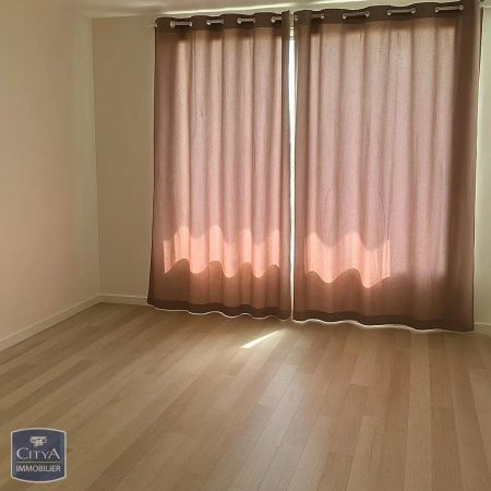 Appartement à louer 4 pièces 66.23m² - Photo 2