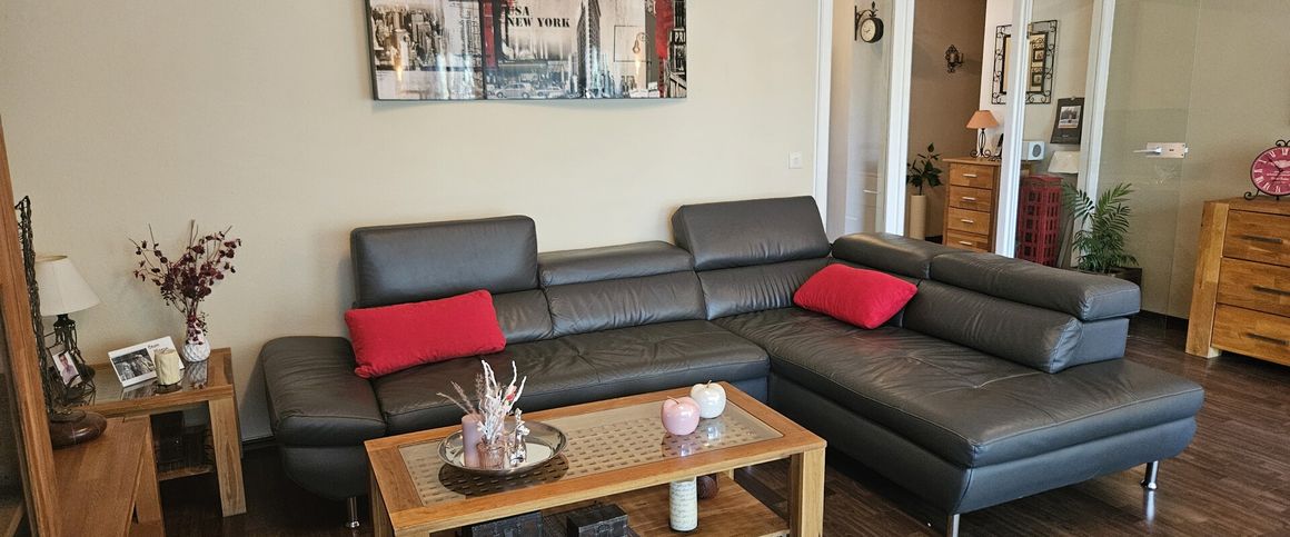 Geräumige 2-Raum-Wohnung in gepflegter Wohnanlage *Tiefgaragenstellplatz - Photo 1