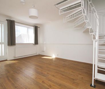 2 bedroom terraced house to rent - Photo 4
