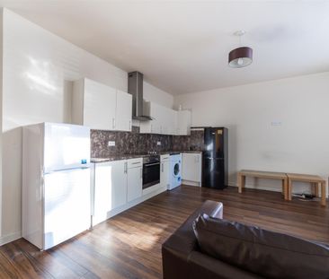 2 bed flat to rent in Bothal Street, Byker, NE6 - Photo 6