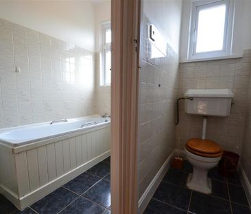 House share to rent - Photo 4