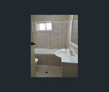 Immaculate Two bedroom half house/Granny flat - Photo 3