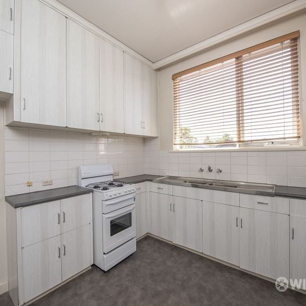 Spacious 2 Bedroom apartment - Photo 1