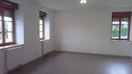 Location - Appartement T4 - 81 m² - Gilley - Photo 3