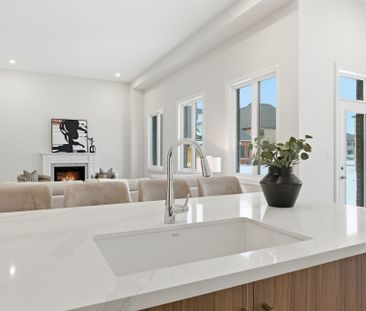 For Lease - 11 Gianvito Crescent, King, Ontario - Photo 6