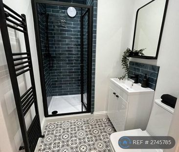 1 bedroom in a house share to rent - Photo 6