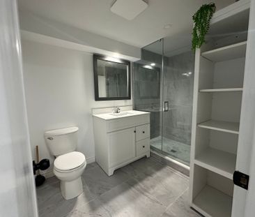 For Lease - 965 Ronlea Avenue Unit# Basement, Oshawa, Ontario - Photo 5