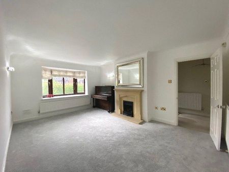 5 bedroom detached house to rent - Photo 3