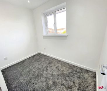 2 bedroom end of terrace house to rent - Photo 6