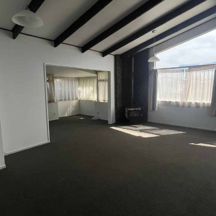 Springvale Family Home - Photo 1