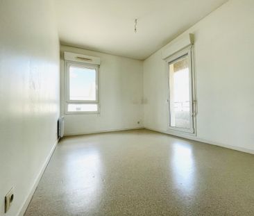 Appartement T3 - 67 m2 - Rue Jules Barni - Photo 3