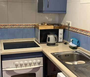 Apartment - Torremolinos (El pinillo - recinto ferial) - Photo 3