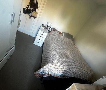 1 Bed Flat, Kingston Road, SW20 - Photo 3