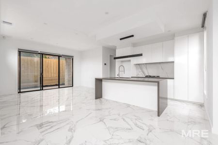 2/40 Christmas Street, Northcote - Photo 5