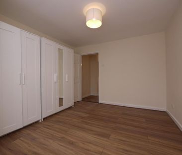 1 bedroom ground floor flat to rent - Photo 4