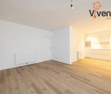 Gelijkvloerse verdieping - Te huur - Photo 3