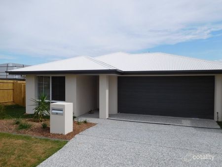 Immaculately Presented Family Home! - Photo 2