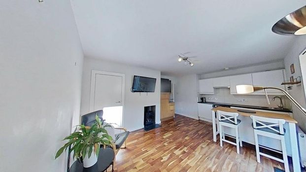3 bedroom flat to rent - Photo 1