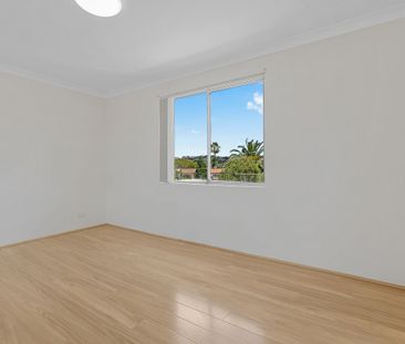 6/11 Clyde Street, North Bondi, NSW 2026 - Photo 6