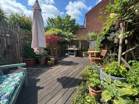 2 bed apartment to rent in Abbey Hill, Kenilworth, CV8 - Photo 3