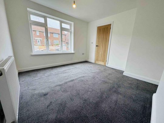 2 bedroom semi-detached house to rent - Photo 1