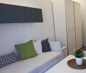 Via Nino Oxilia, Milan, Lombardy 20127 - Photo 5