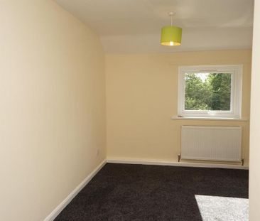 2 bedroom semi-detached house to rent - Photo 4